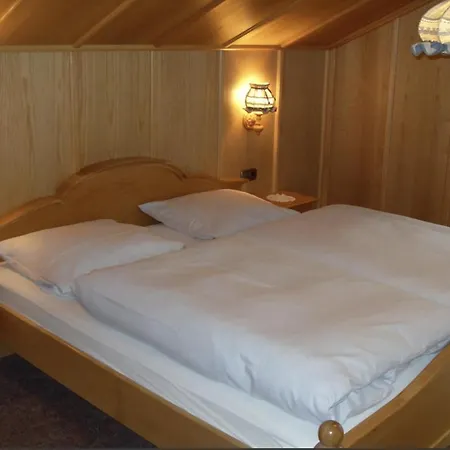 Haus Pelzer Apartamento Mittenwald