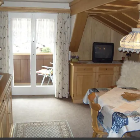 Apartment Haus Pelzer Mittenwald
